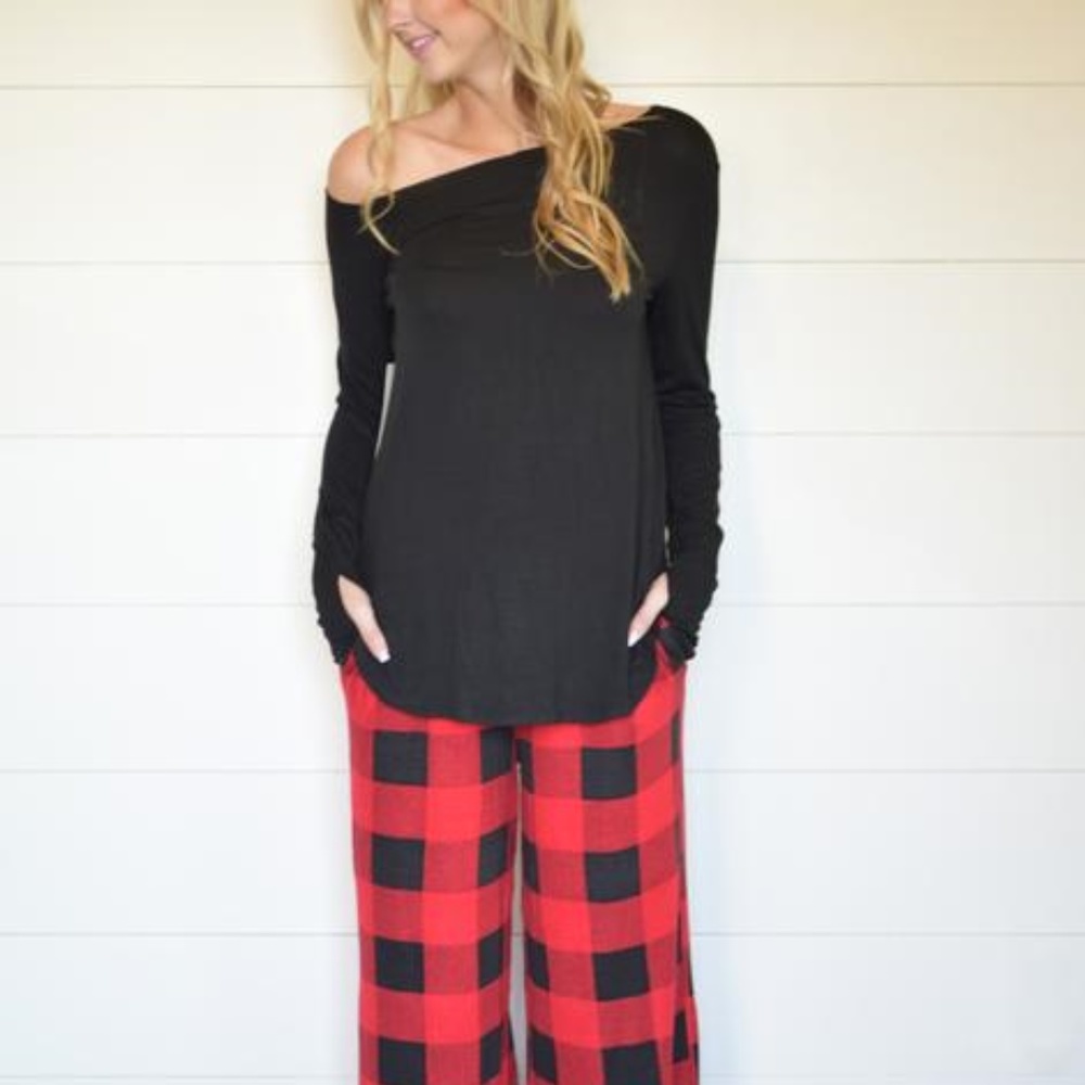 Off Shoulder Top - Black Knit